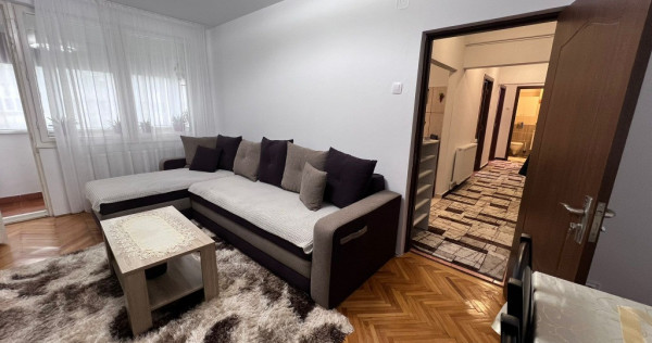 Apartament 3 camere, decomandat,zona Deva Mall/Baroul de avocati