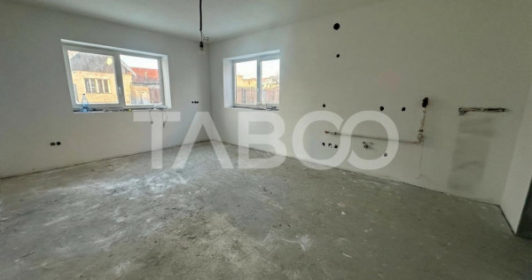 Casa de tip duplex 4 camere 140 mpu 2 bai zona Veterani in S