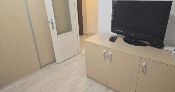 Inchiriez garsoniera in Deva, zona Dacia, etaj 2, situata pe mijloc,