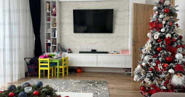 Apartament 2 camere , decomandat - zona Tractorul