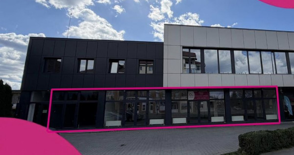 Spațiu comercial spațios, zonă cu vad comercial.