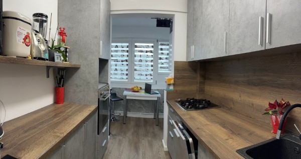 Apartament 3 camere Zona 1 Decembrie1918