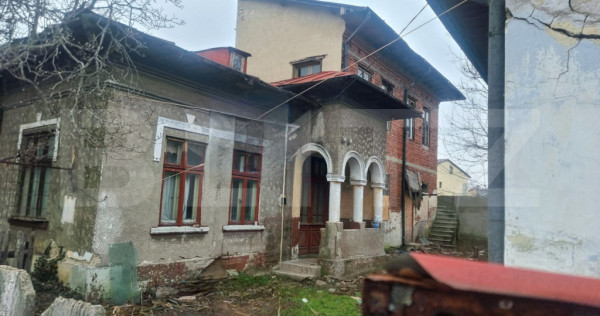 Casa + teren, 124 mp, zona Lupeni - Semicentrala