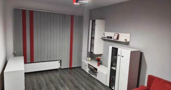 Apartament 2 camere, decomandat - zona Tractorul