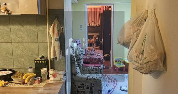 Apartament 2 camere deccomandat/ 5 minute de metrou 1 Dec...