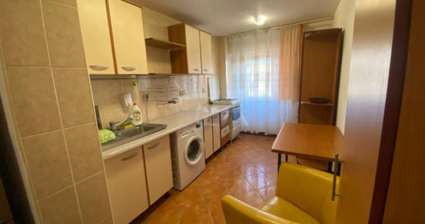 Garsonieră Parcul Tei, an 1988, 40 mp, anvelopat