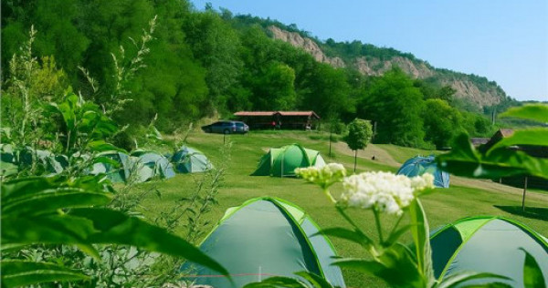 Transilvania Camping, domeniu de 14.400mp,Sanmarghita de Mur