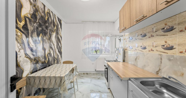 Apartament cu 2 camere, decomadat, de &icirc;nchiriat &icirc;n zona...