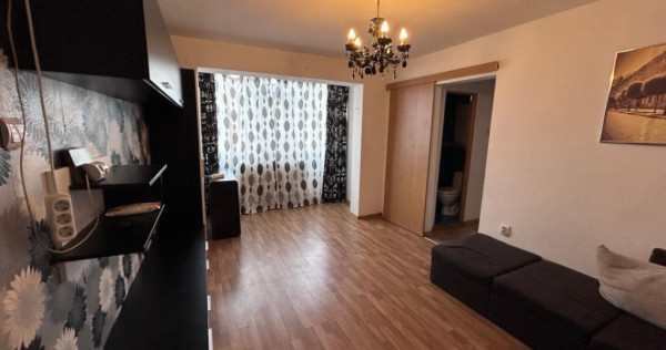 Apartament 3 camere confort 2 sporit, zona Viziru 1, etaj 3.