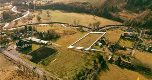 FILM! Teren cu potential, 3100 mp, langa drumul principal, C