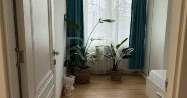 3 camere Titan decomandat, an 1974, renovat