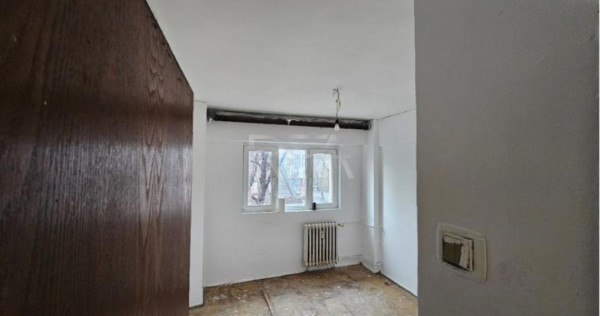 4 camere Dorobanti decomandat, et. 3, an 1980, metrou, 97 mp