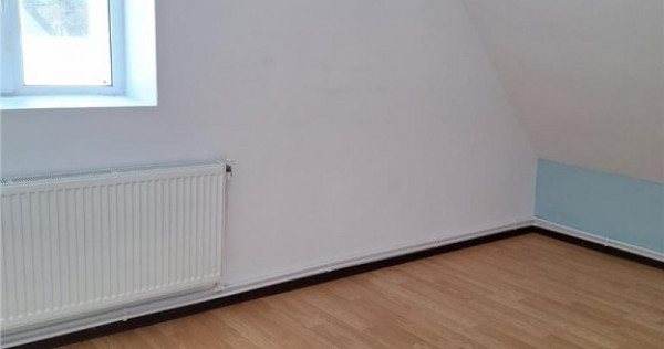 Resedinta spatiu profesional de inchiriat, Ghimbav &ndash; Ce...