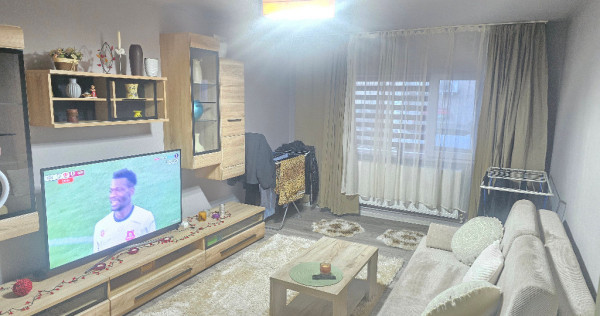 Vand apartament 2 camere decomandat,Deva, Decebal (Zamfirescu), parter