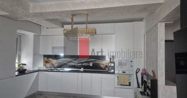 Vanzare apartament 3 camere 70 mp-Weiner Palada+loc de pa...
