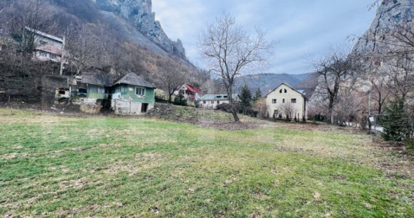 Teren intravilan de 1.003 mp, situat &icirc;n apropierea Mănăst