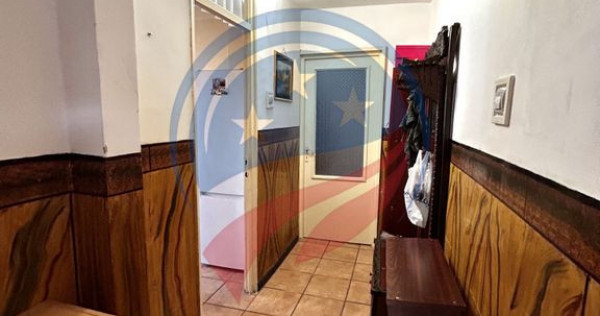 APARTAMENT SEMIDECOMANDAT - ETAJUL 1