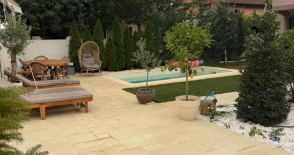 Casă spațioasă, panouri solare, Damila