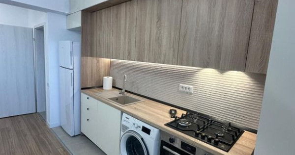 Apartament 2 Camere,metrou Berceni-Prima Inchiriere