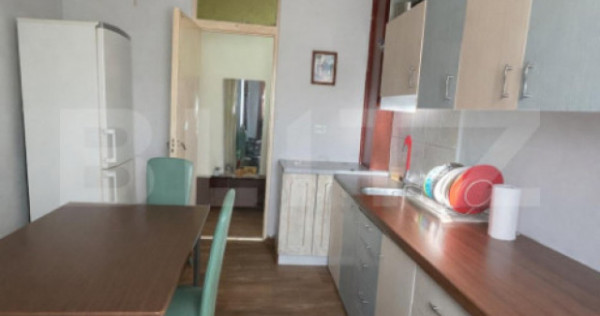 Apartament 3 camere, 70 mp, zona Blocuri - Campia Turzii