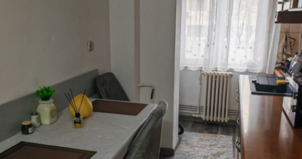 Apartament 2 camere , situat in zona Casa de Cultura