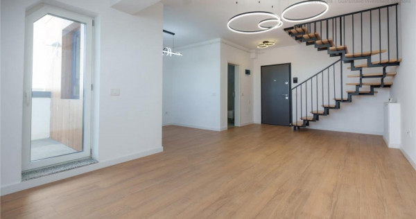 Duplex 4 camere cu 2 terase Tractorul