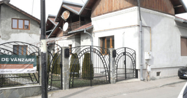 Casa de vanzare, 160 mp, zona Centrala