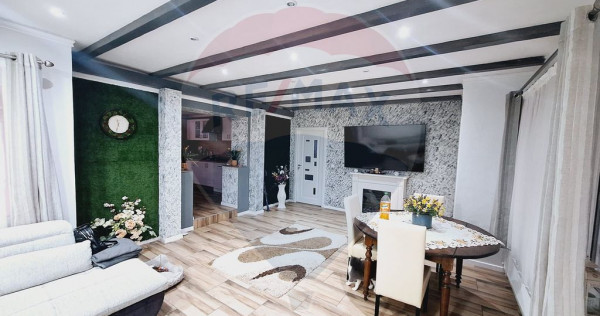 Casă cu 3 camere de v&acirc;nzare in Hidiselu de Sus