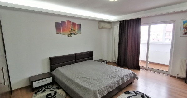 13 Septembrie / Garsoniera Bloc Mixt / Particular