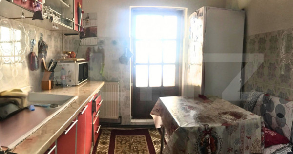 Apartament 2 camere decomandat cu balcon &ndash; zonă centrală