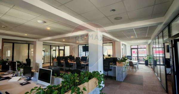 Cladire de birouri de 943.29mp de v&acirc;nzare &icirc;n zona Hipod...