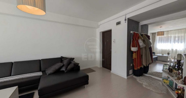 Apartament cochet parter