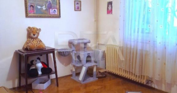 4 camere, 1/4, anvelopat-Drumul Taberei