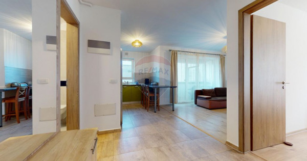 Studio modern Tractorul