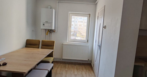 Apartament 3 camere, 72 mp, zona Hotvon