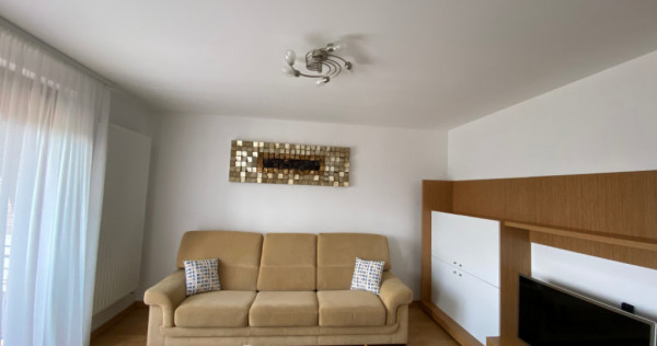 Studio mobilat premium, etaj intermediar, cu balcon si loc d