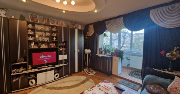 Apartament 3 camere, 62 mp, zona Bogdan Voda