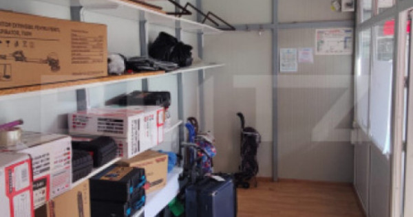 Spatiu comercial, 30 mp, zona Micro 8