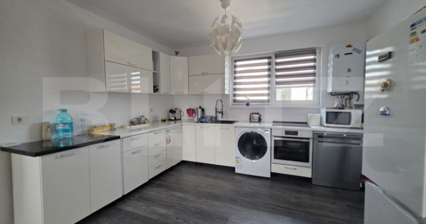 Casă de tip duplex de v&acirc;nzare, 88.76 mp, zona cartier Prie