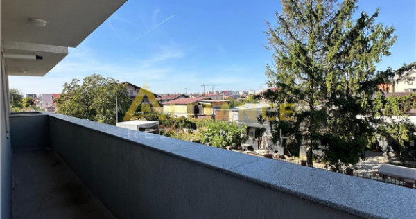 Apartament 3 camere bloc nou P 3 || lift || incalzire in par