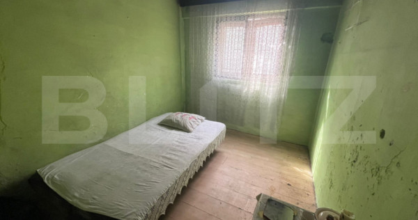 Garsonieră de v&acirc;nzare, 14 mp, cartierul Micro 9