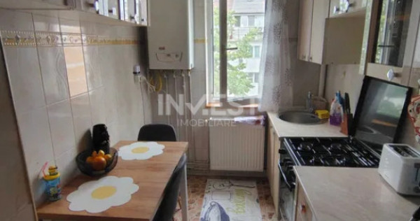 Apartament de vanzare 2 camere, zona Pacurari- Brutaria Rust
