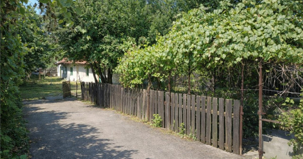 Teren pe 546 mp aria Bartolomeu casa demolabila, rezidenti