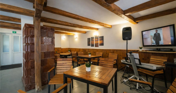 FILM! Spatiu comercial consacrat teren intravilan, Fotos,