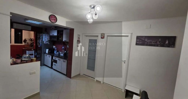 APARTAMENT 4 CAMERE, BERCENI/APARATORII PATRIEI, 2 BALCOA...