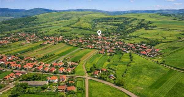 Film! Teren apreciabil, 2.819 mp casa, Mereni, Covasna