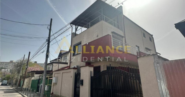 Piata Sudului Casa 4 camere | 3 bai Teren 160 mp