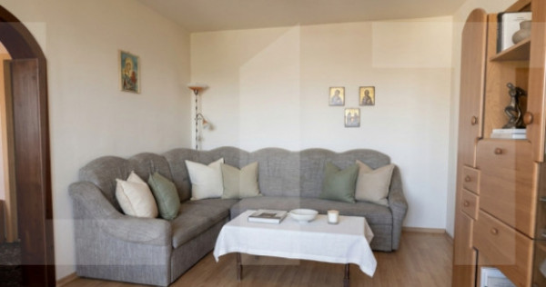 Apartament 4 camere, 92 mp, zona Micalaca