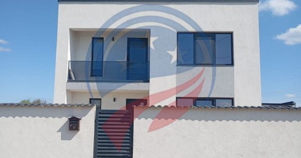 Casa de vanzare in spatele Parcului Romanescu