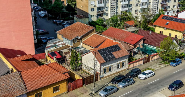 PRET NOU! Casa solida din caramida - 8 camere - Sega, UTA...